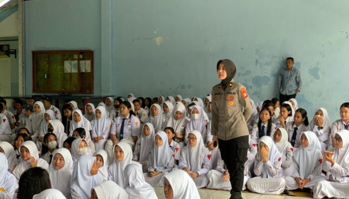 Biro SDM Polda Sulsel Sosialisasi Dampak Dan Pencegahan Bullying di SMP Angkasa Lanud Sultan Hasanuddin