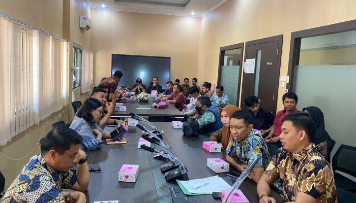 Kabid. Pengendalian dan Pemanfaatan Ruang Tekankan Kepada Seluruh personinya agar senantiasa Tingkatkan Pengawasan Sesuai setap Proses Pembangunan di lapangan
