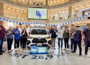 Hadirkan “Toyota Space” di Makassar: Dekatkan Teknologi Hybrid EV melalui New Veloz Hybrid EV